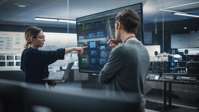 Программисты во время работы