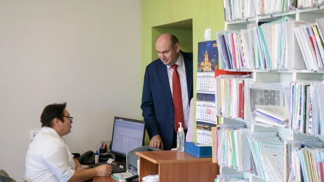 Губернатор Оренбургской области Евгений Солнцев на открытии поликлиники в Орске