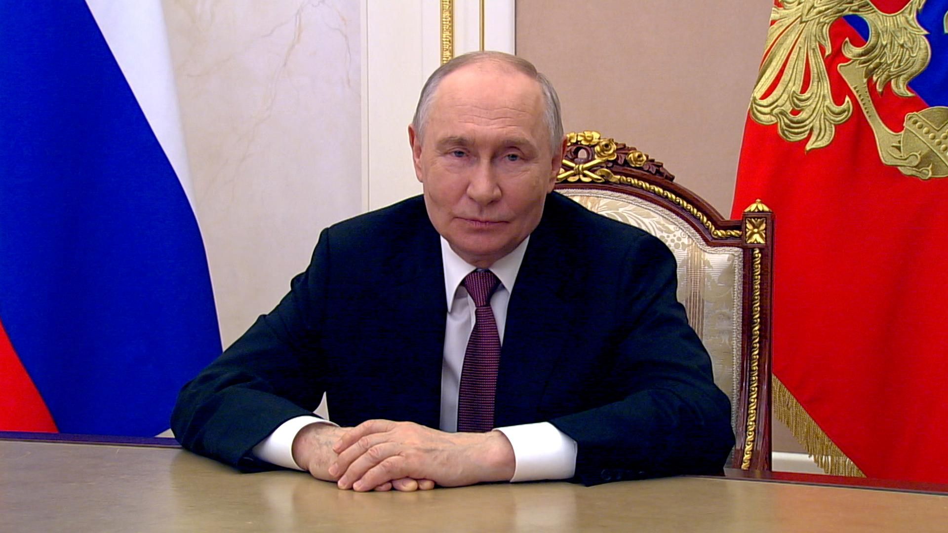Поздравление Путина с Днем строителя Поздравление Путина с Днем строителя - РИА Новости, 1920, 09.08.2026