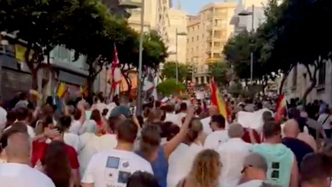 Акция протеста из-за миграционного кризиса в Сеуте