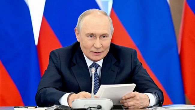 Президент РФ Владимир Путин выступает на заседании Совета по науке и образованию в Новосибирске