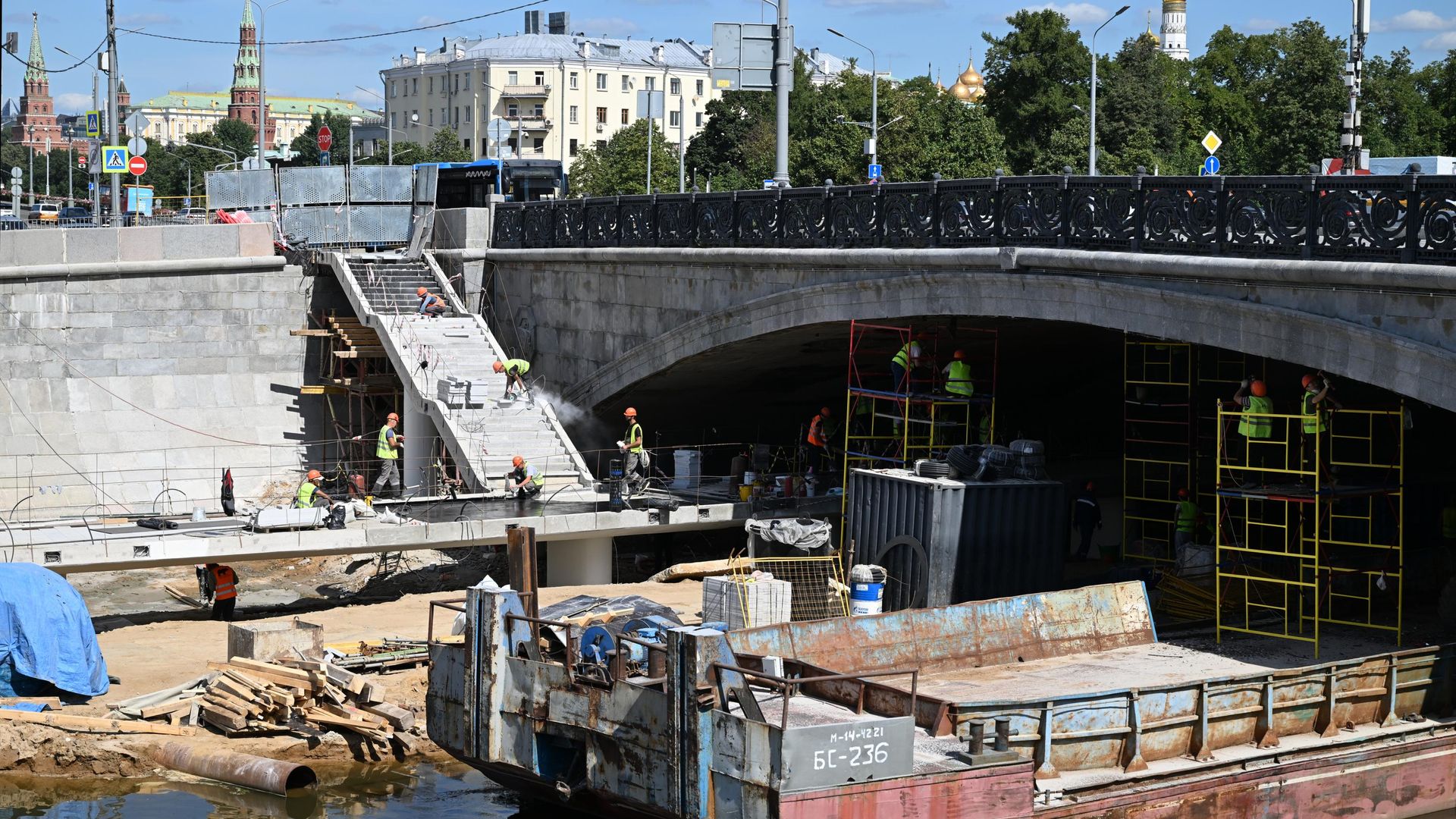 Реконструкция Малого Каменного моста Реконструкция Малого Каменного моста - РИА Новости, 1920, 12.08.2026