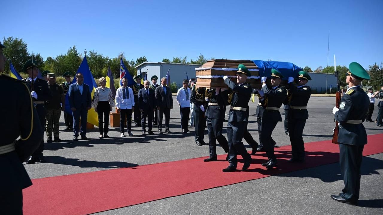 Останки главаря ОУН* Евгения Коновальца доставили на Украину - РИА Новости, 1920, 25.08.2026