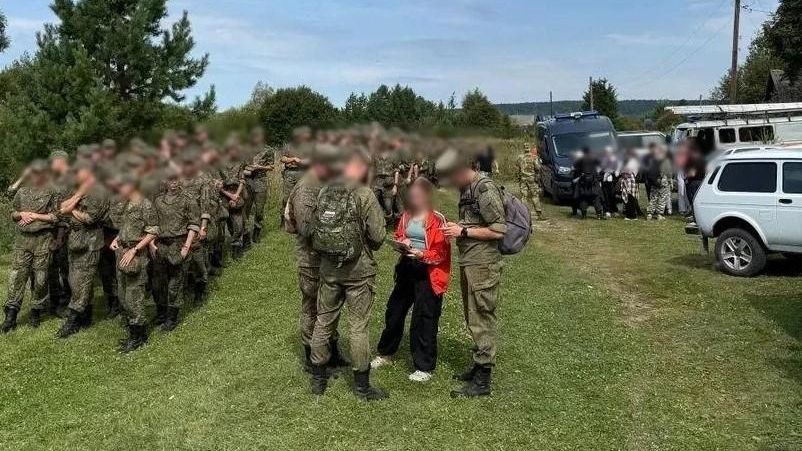 Поиски пропавшей девочки в Ульяновской области Поиски пропавшей девочки в Ульяновской области - РИА Новости, 1920, 14.08.2026