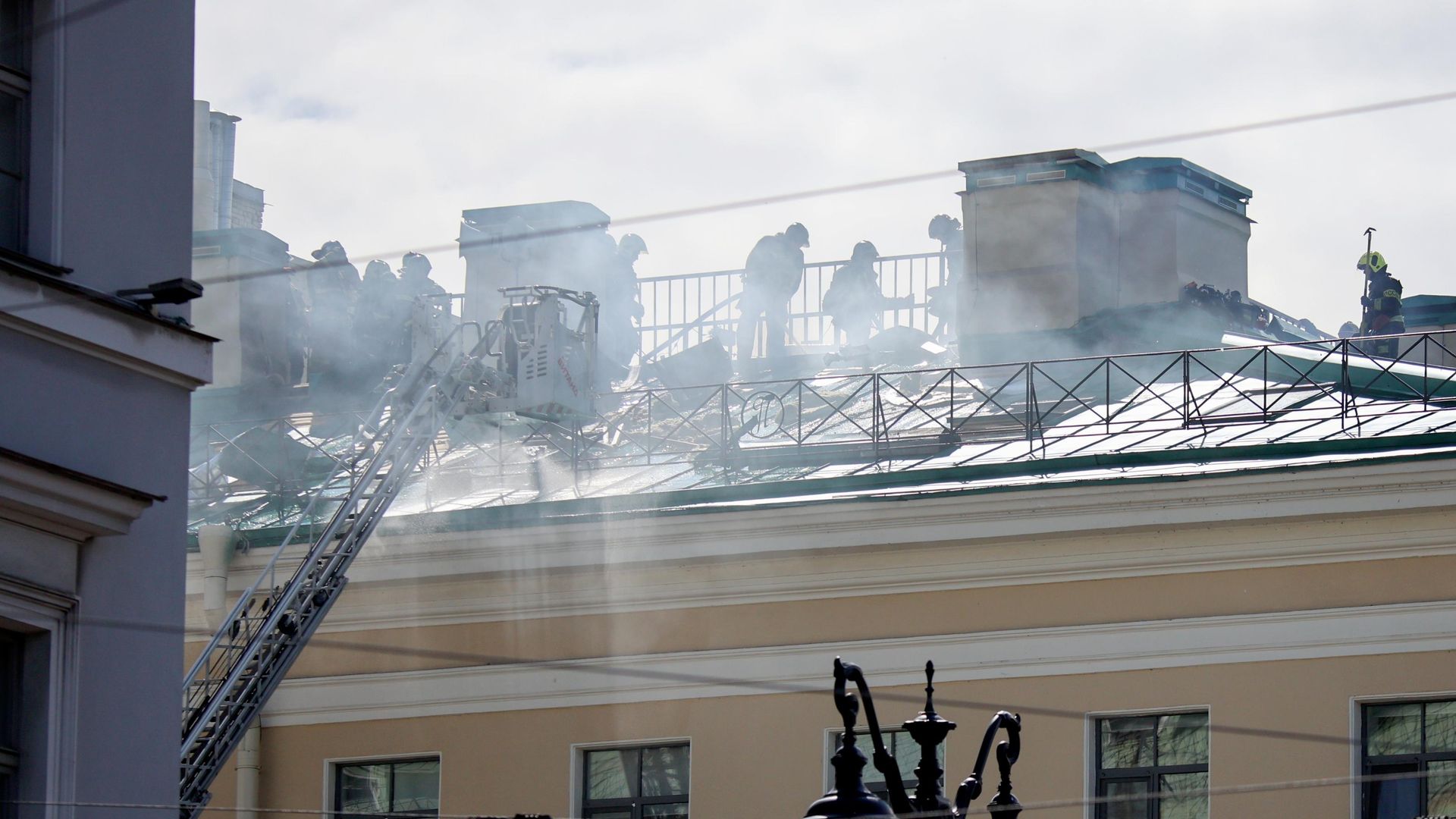 Пожар в Адмиралтейском районе Санкт-Петербурга Пожар в Адмиралтейском районе Санкт-Петербурга - РИА Новости, 1920, 14.08.2026
