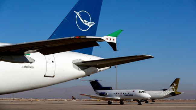 Самолет компании Syrian Air в аэропорту Дамаска