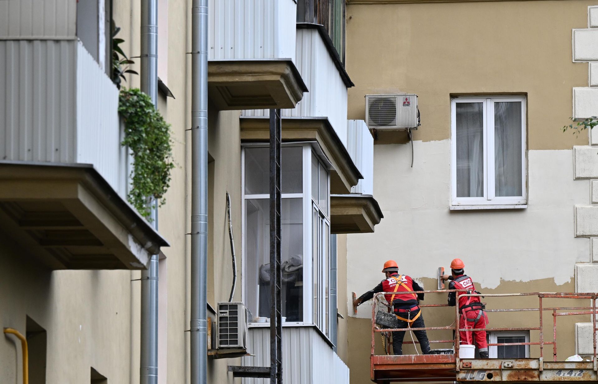 Реставрация исторического дома на Большой Садовой улице в Москве. Реставрация исторического дома на Большой Садовой улице в Москве. - РИА Новости, 1920, 17.08.2026