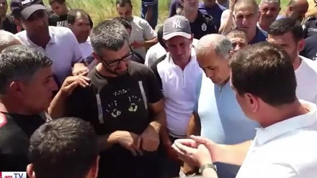 Акция протеста фермеров Армавирской области Армении