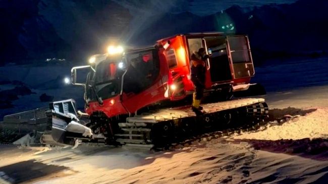 Спасатели ищут на Эльбрусе группу из восьми альпинистов. 18 августа 2026