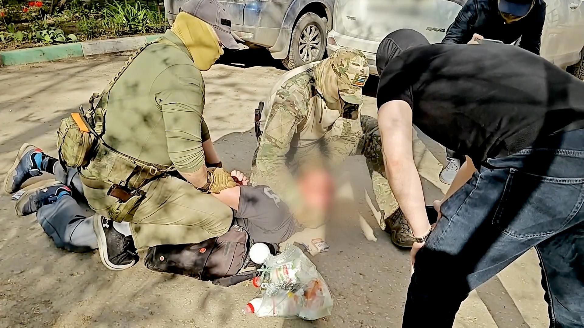 Задержание украинского шпиона, собиравшего данные о военных объектах - РИА Новости, 1920, 18.08.2026