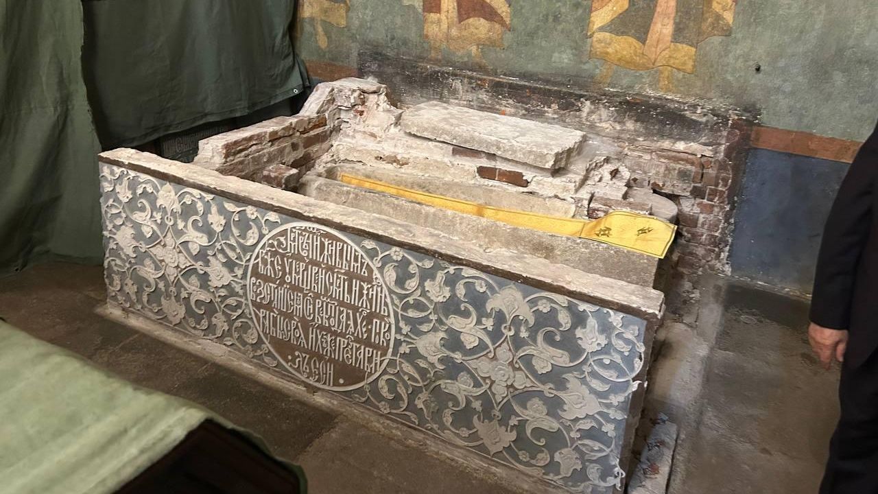 Мощи Дмитрия Донского обнаружили в саркофаге в Архангельском соборе - РИА Новости, 1920, 20.08.2026