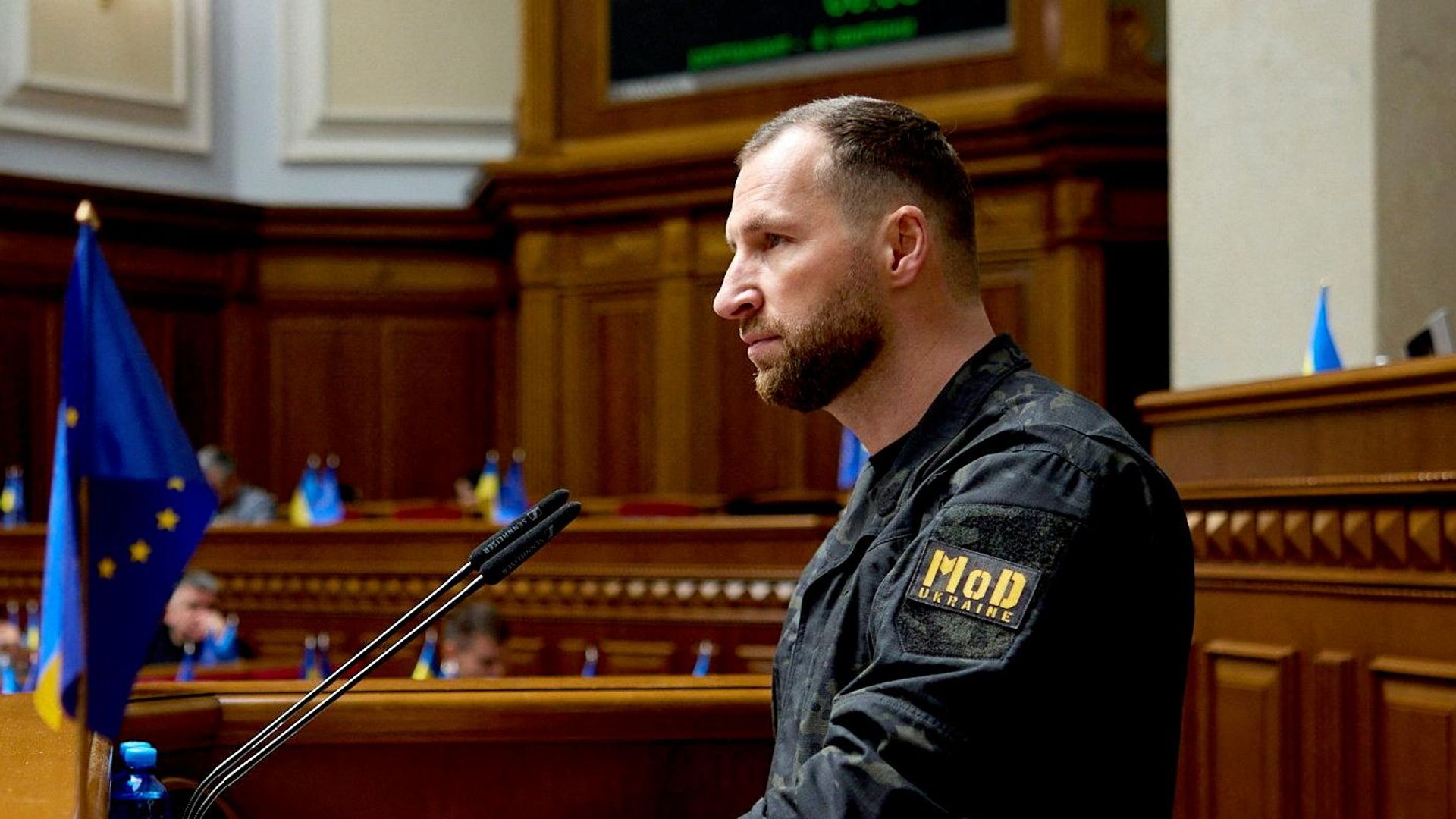 Евгений Хмара выступает перед украинскими парламентариями в Киеве. 19 августа 2026 Евгений Хмара выступает перед украинскими парламентариями в Киеве. 19 августа 2026 - РИА Новости, 1920, 19.08.2026