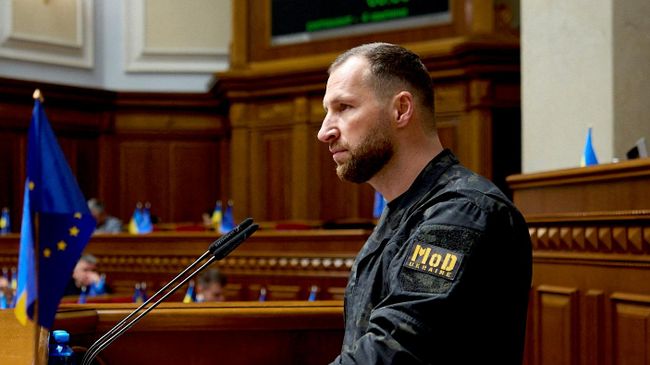 Евгений Хмара выступает перед украинскими парламентариями в Киеве. 19 августа 2026