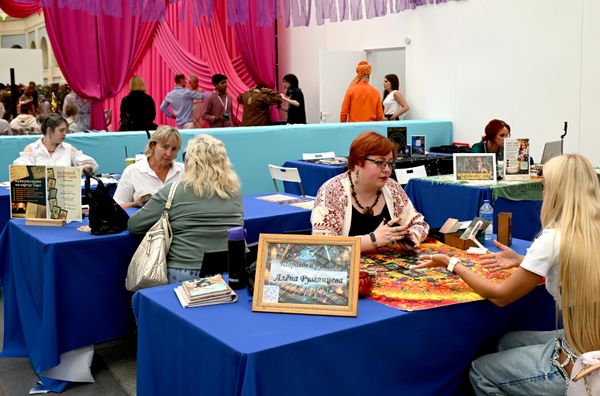 Фестиваль День Индии в выставочном комплексе Гостиный двор в Москве. Тема этого года – Единство культур – дружба народов
