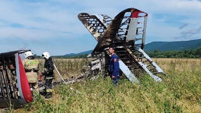 Самолет Ан-3 совершил жесткую посадку на Сахалине Самолет Ан-3 совершил жесткую посадку на Сахалине