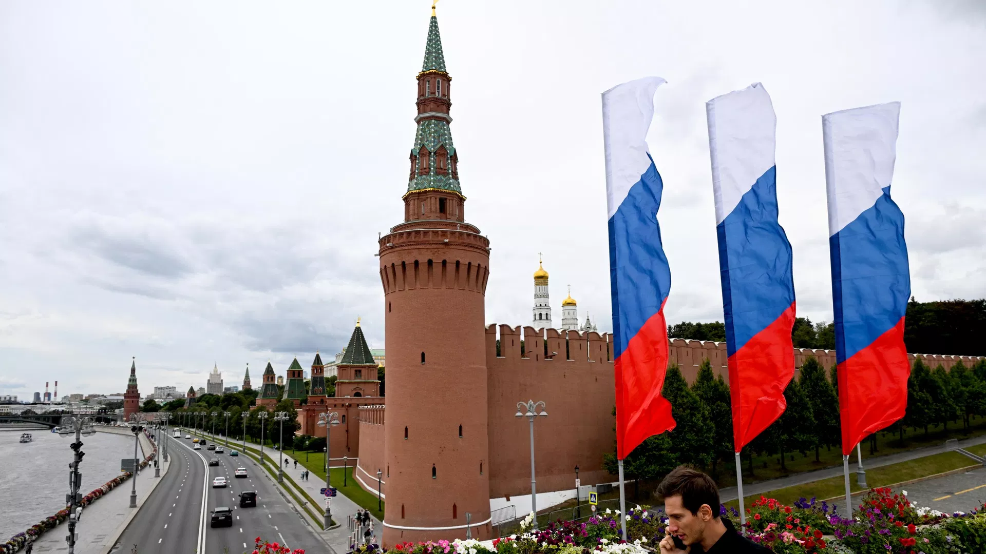 В РФ вернулись около 70% релокантов