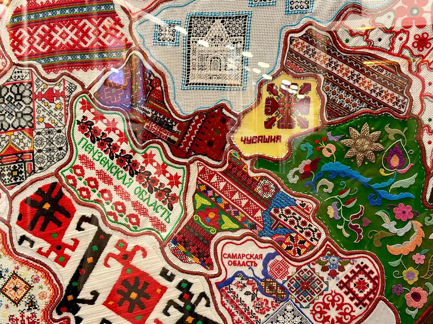 Вышитая карта России Вышитая карта России