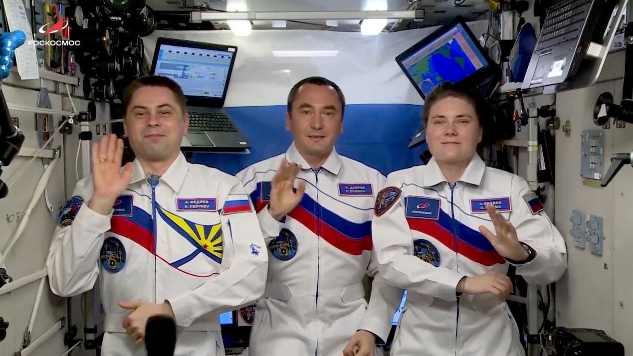 Космонавты с МКС поздравили россиян с Днем Государственного флага - РИА Новости, 1920, 22.08.2026