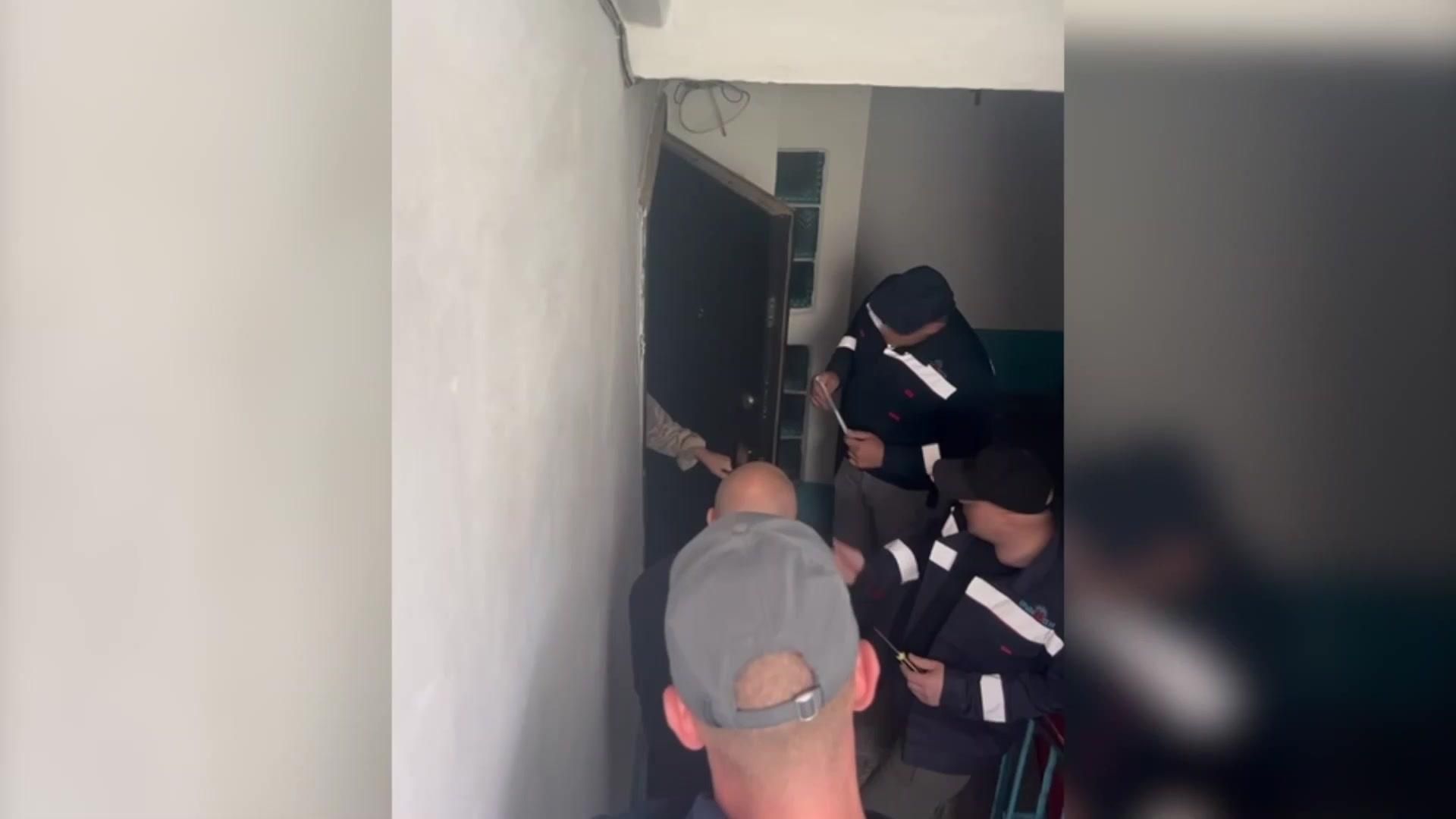 Кадры задержания подозреваемого в госизмене Кадры задержания подозреваемого в госизмене - РИА Новости, 1920, 24.08.2026