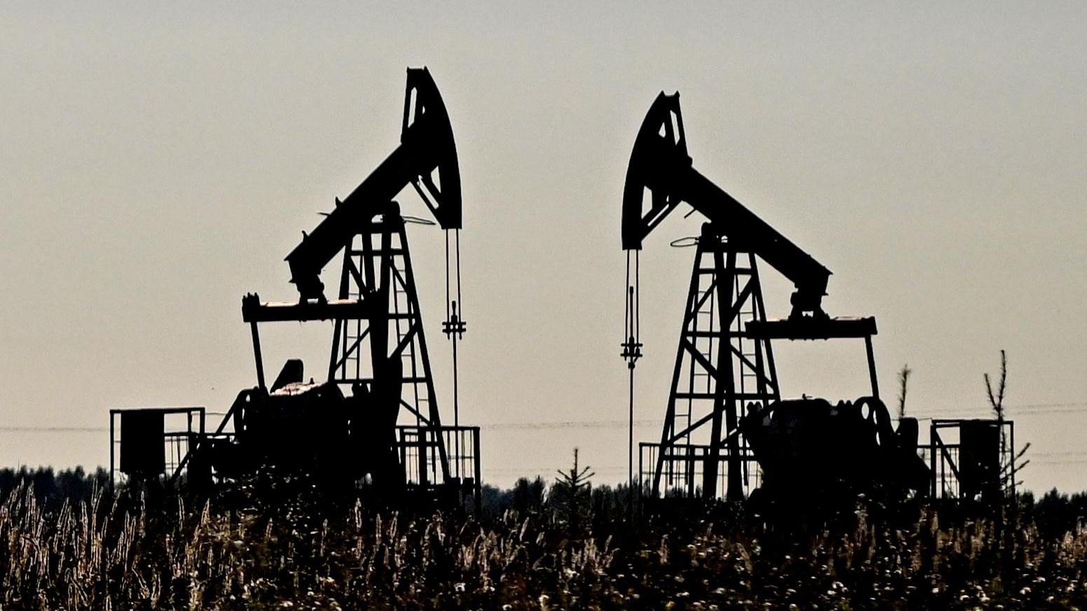 Добыча нефти Добыча нефти - РИА Новости, 1920, 03.10.2026
