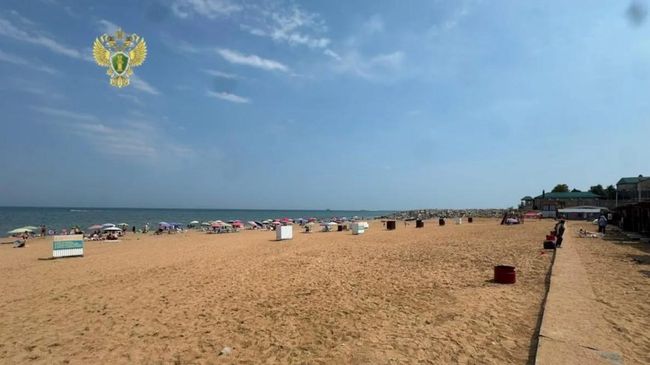 Место гибели 8-летней девочки на берегу Каспийского моря в Каспийске