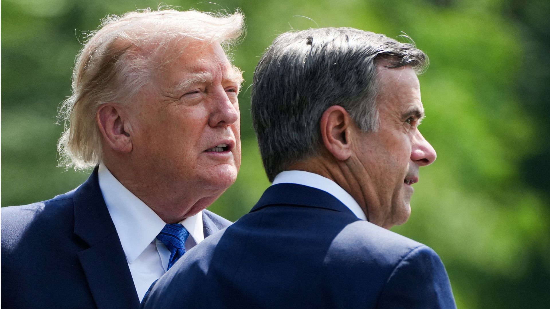 Президент США Дональд Трамп и глава ЦРУ Джон Рэтклифф Президент США Дональд Трамп и глава ЦРУ Джон Рэтклифф - РИА Новости, 1920, 26.08.2026