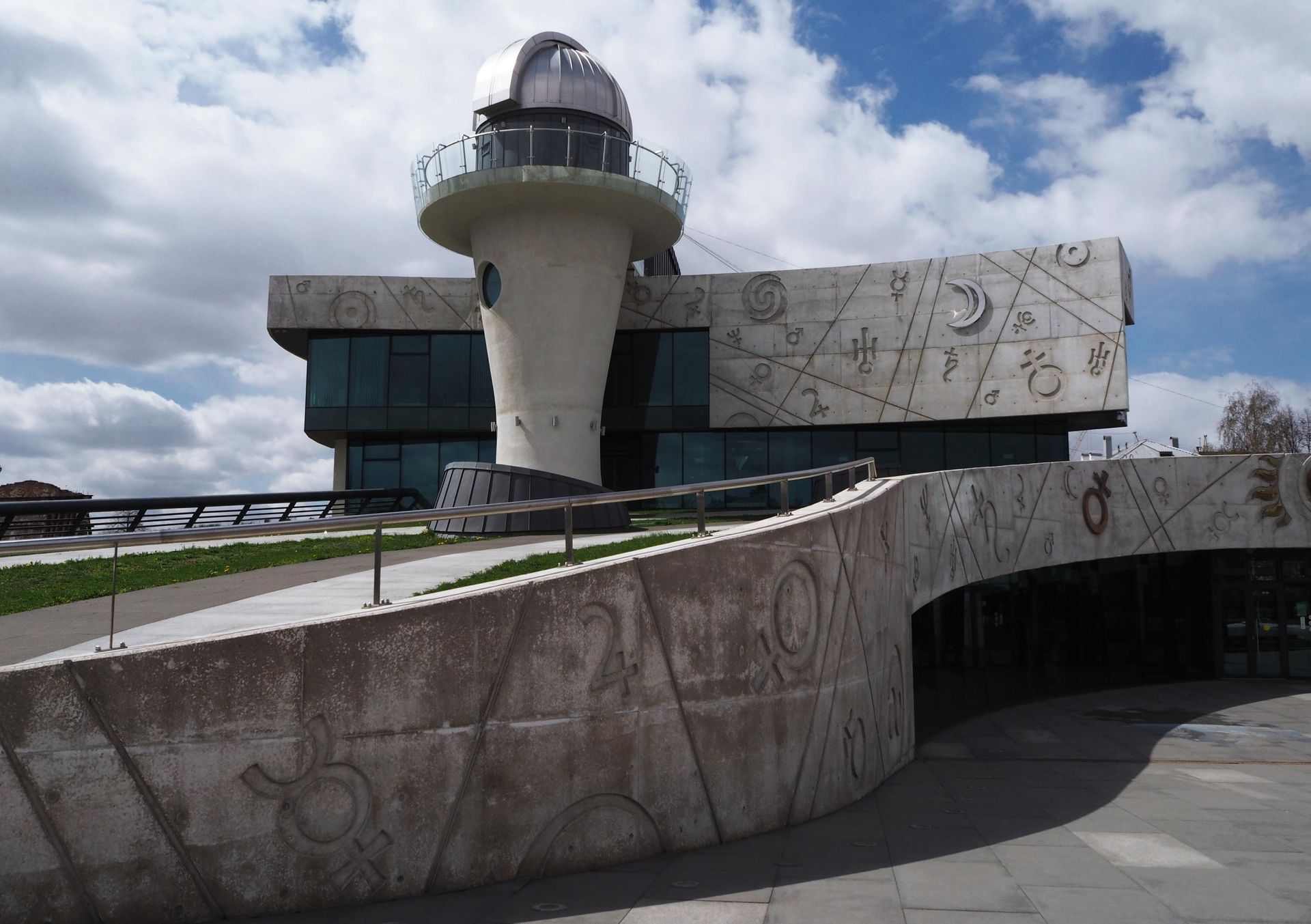 Культурно-просветительский центр имени В. В. Терешковой в Ярославле Культурно-просветительский центр имени В. В. Терешковой в Ярославле - РИА Новости, 1920, 27.08.2026
