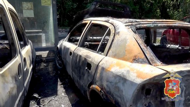 В Королеве мужчина сжег 6 автомобилей