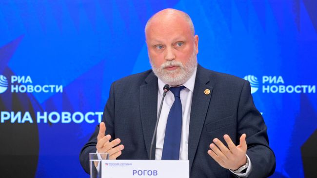 Председатель Комиссии Общественной палаты РФ по поддержке соотечественников и развитию общественной дипломатии, сопредседатель Координационного совета по интеграции новых субъектов РФ Владимир Рогов