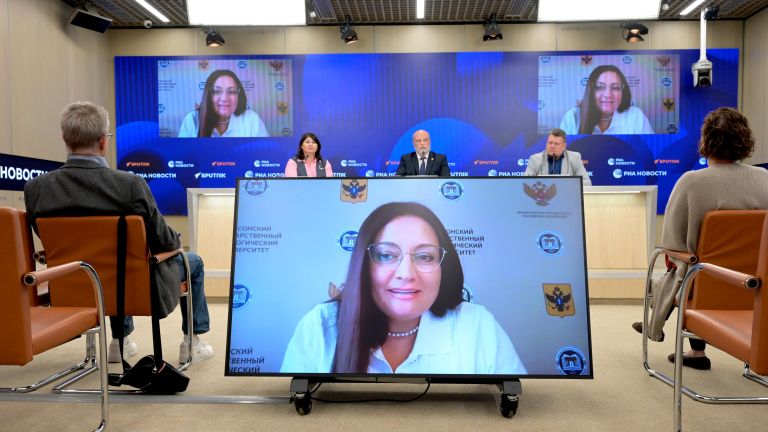 Ректор Херсонского государственного педагогического университета Нина Шашкова Ректор Херсонского государственного педагогического университета Нина Шашкова