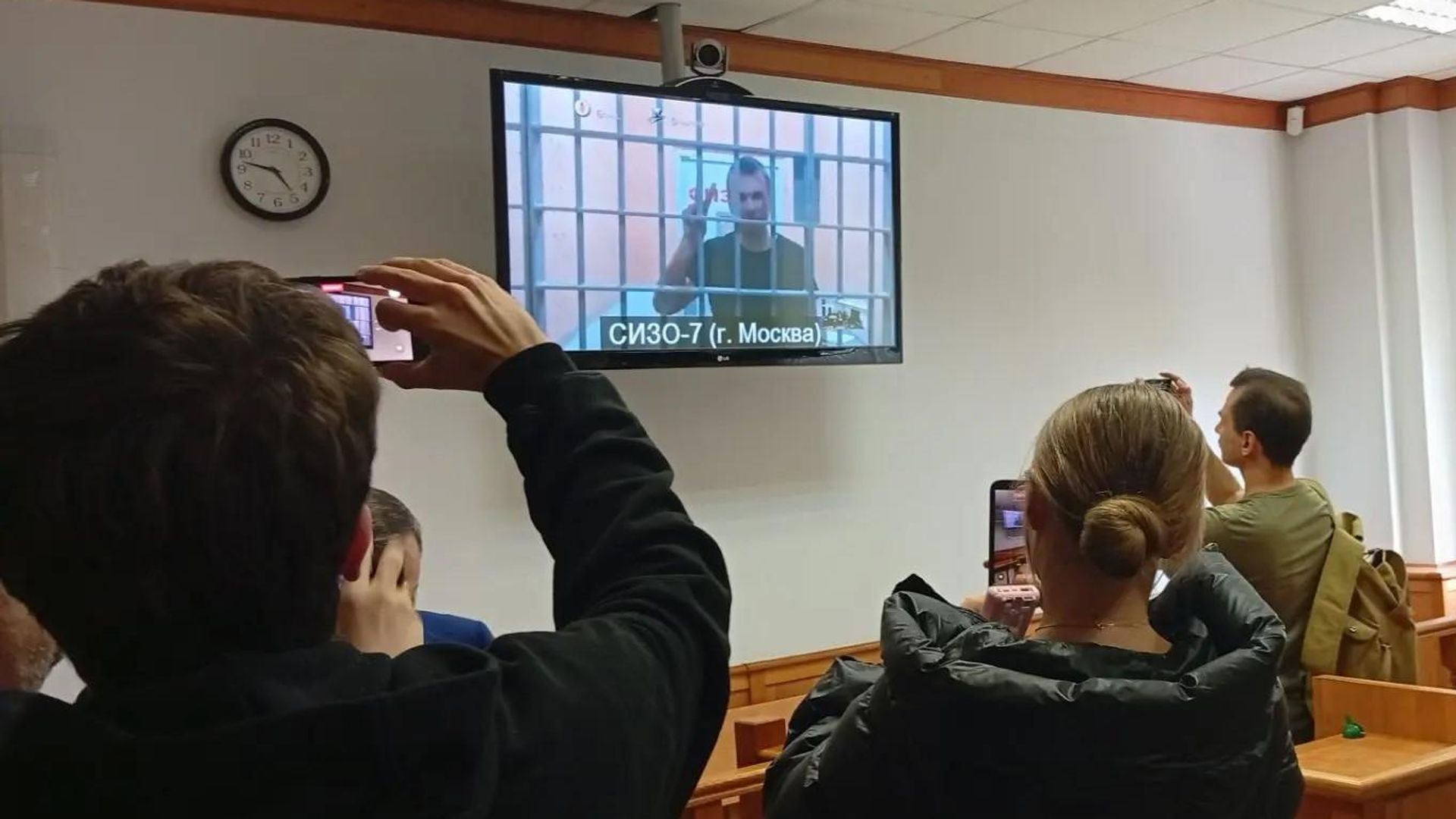Илья Ремесло на экране монитора во время судебного заседания Илья Ремесло на экране монитора во время судебного заседания - РИА Новости, 1920, 09.09.2026