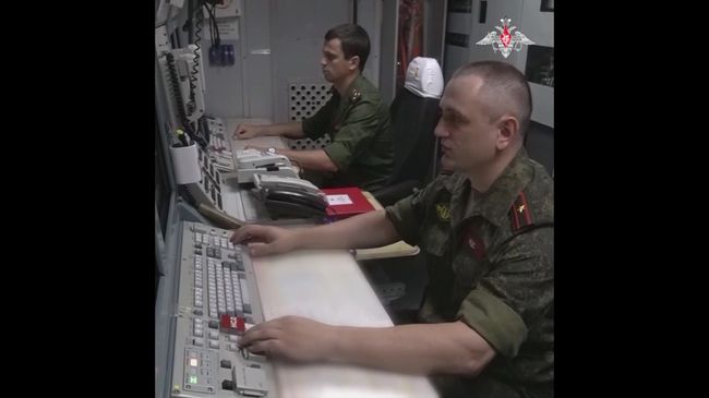 Кадры пуска твердотопливной межконтинентальной баллистической ракеты с космодрома Плесецк