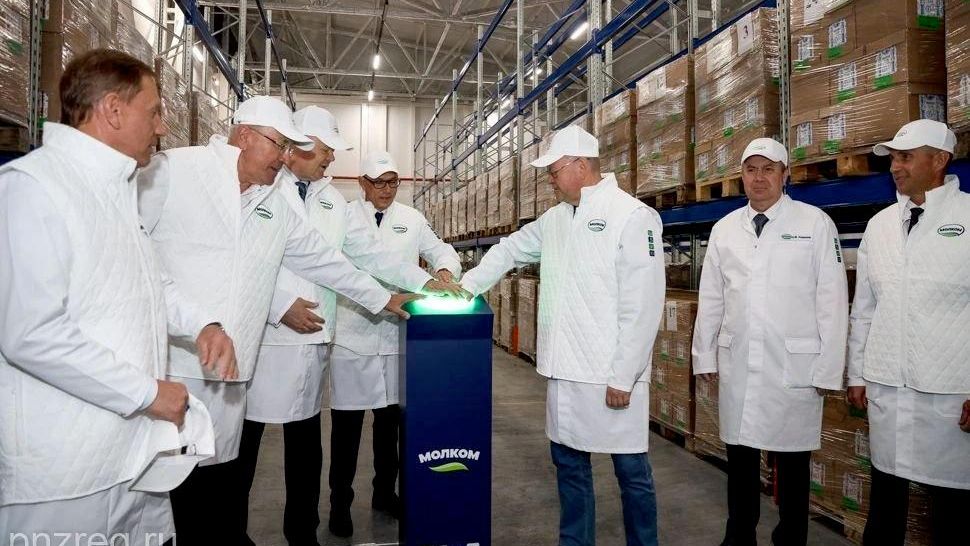 Запуск современной фасовки продукции на молкомбинате Пензенский Запуск современной фасовки продукции на молкомбинате Пензенский - РИА Новости, 1920, 28.08.2026