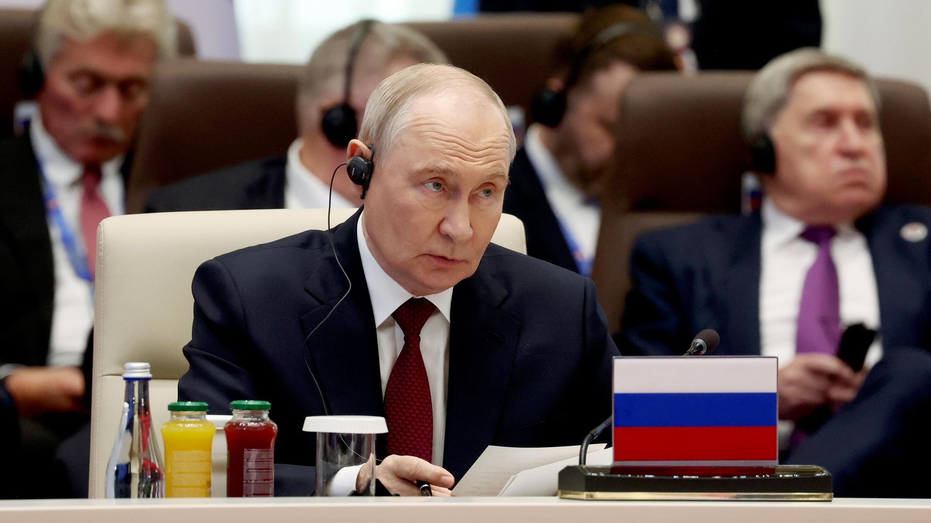 Президент России Владимир Путин на заседании в формате ШОС плюс в Бишкеке - РИА Новости, 1920, 01.09.2026