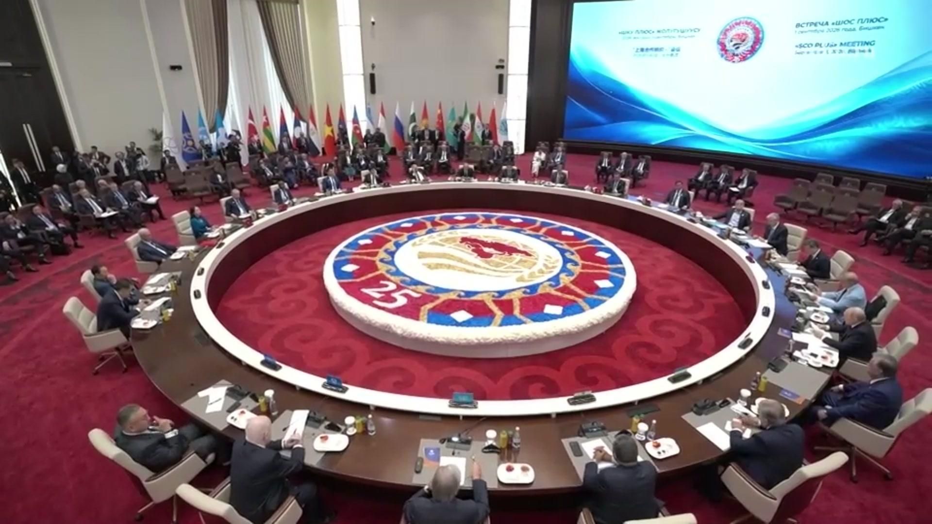 Путин на заседании в формате ШОС плюс Путин на заседании в формате ШОС плюс - РИА Новости, 1920, 01.09.2026