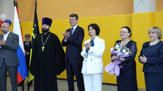 Старт новому учебному году дали в обновленной луневской школе Химок  
