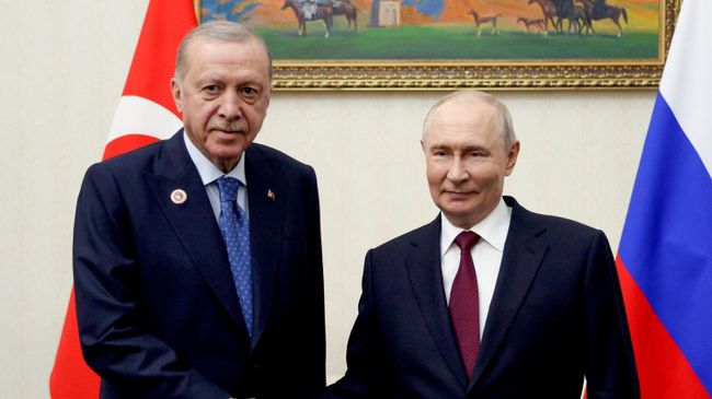 Президент РФ Владимир Путин и президент Турции Реджеп Тайип Эрдоган во время встречи на полях саммита Шанхайской организации сотрудничества в Бишкеке. 1 сентября 2026