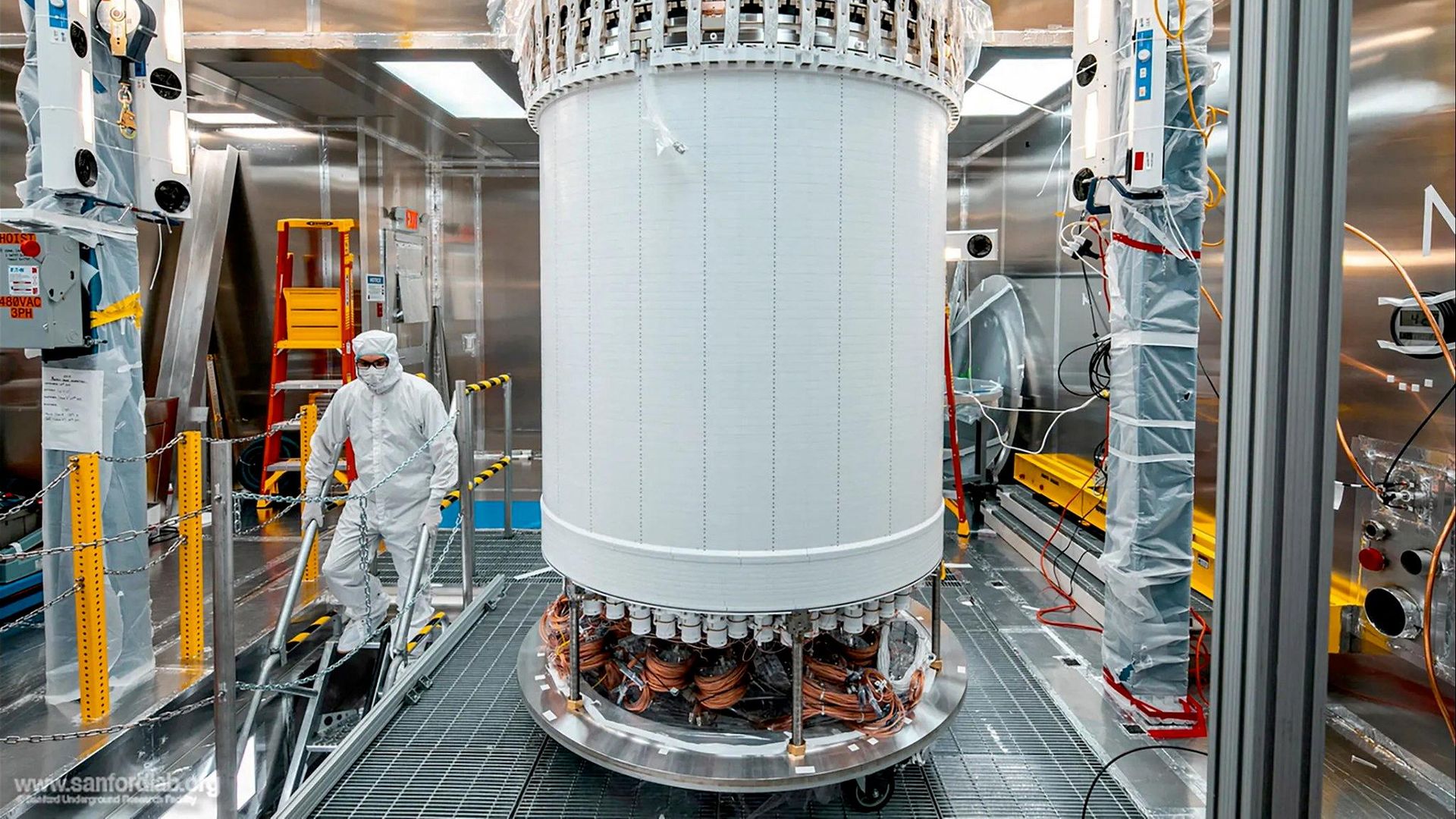 Основной детектор эксперимента по изучению темной материи LUX-ZEPLIN в городе Лид, Южная Дакота, США Основной детектор эксперимента по изучению темной материи LUX-ZEPLIN в городе Лид, Южная Дакота, США - РИА Новости, 1920, 01.09.2026