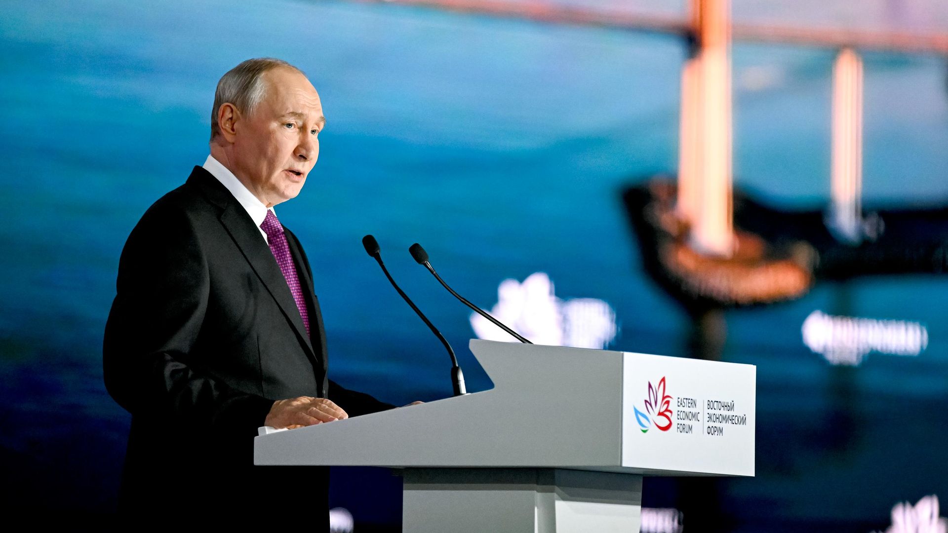 Президент РФ Владимир Путин на пленарной сессии Восточного экономического форума Президент РФ Владимир Путин на пленарной сессии Восточного экономического форума - РИА Новости, 1920, 03.09.2026