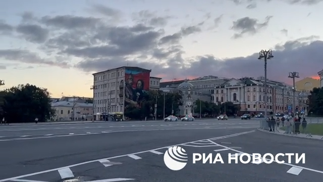 Кортеж с Уиткоффом и Кушнером приехал в Кремль - РИА Новости, 1920, 05.09.2026