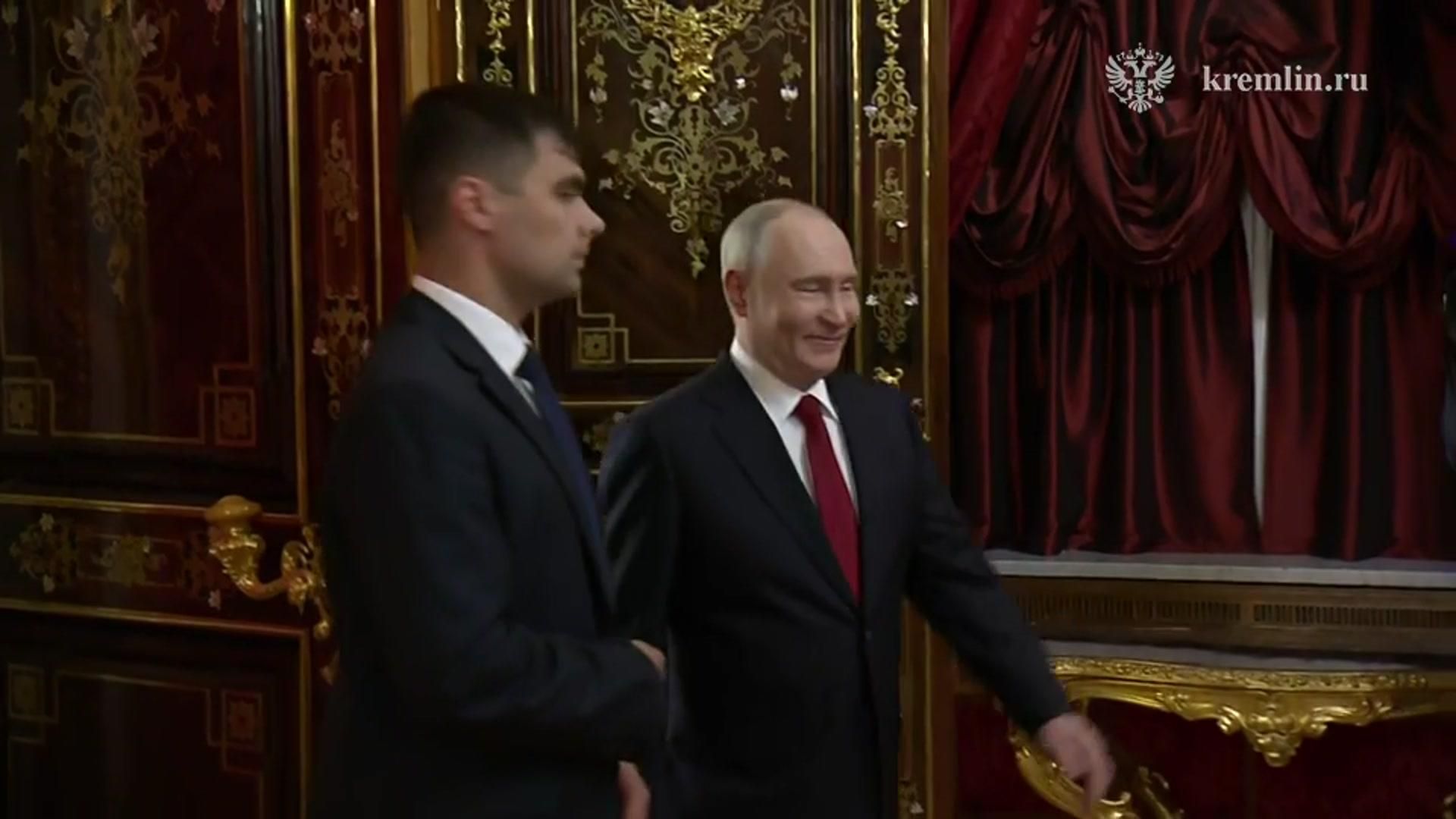 Кадры встречи Путина с Уиткоффом и Кушнером Кадры встречи Путина с Уиткоффом и Кушнером - РИА Новости, 1920, 05.09.2026