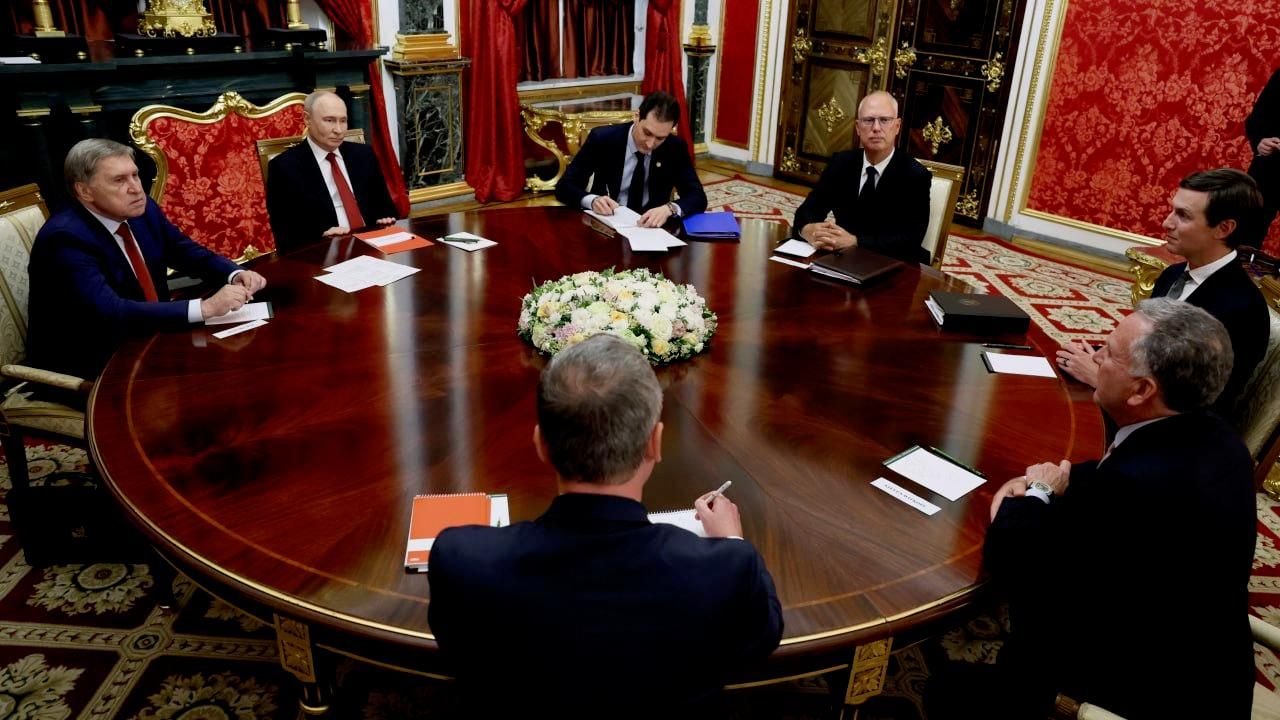 Президент России Владимир Путин во время встречи со Стивом Уиткоффом и Джаредом Кушнером Президент России Владимир Путин во время встречи со Стивом Уиткоффом и Джаредом Кушнером - РИА Новости, 1920, 06.09.2026