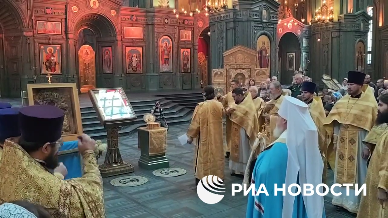 Мощи Дмитрия Донского доставили в главный храм Мощи Дмитрия Донского доставили в главный храм - РИА Новости, 1920, 06.09.2026