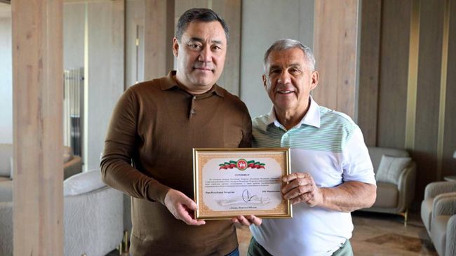 Садыр Жапаров и Рустам Минниханов Садыр Жапаров и Рустам Минниханов