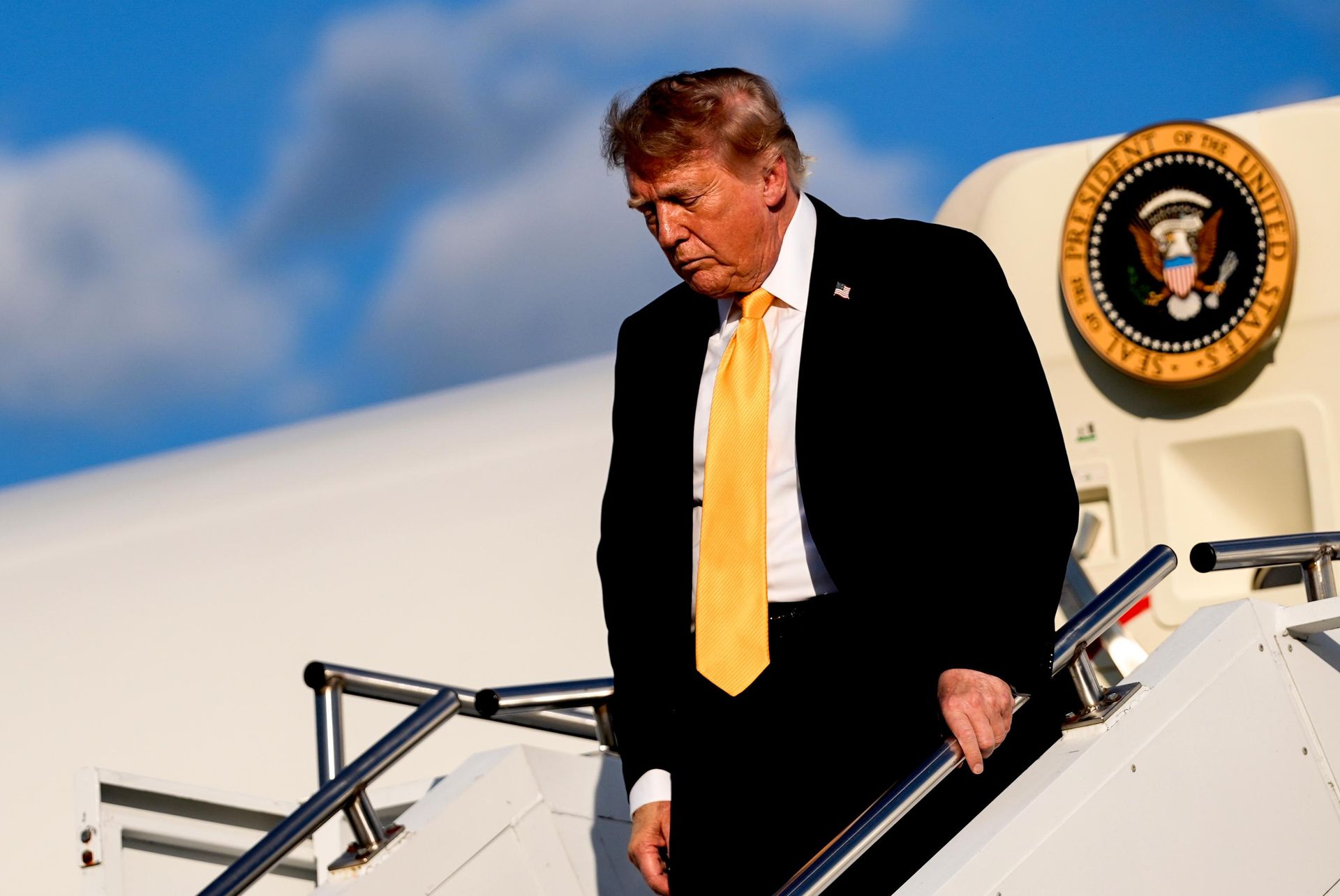 Президент США Дональд Трамп в аэропорту Морристауна, штат Нью-Джерси Президент США Дональд Трамп в аэропорту Морристауна, штат Нью-Джерси - РИА Новости, 1920, 24.09.2026