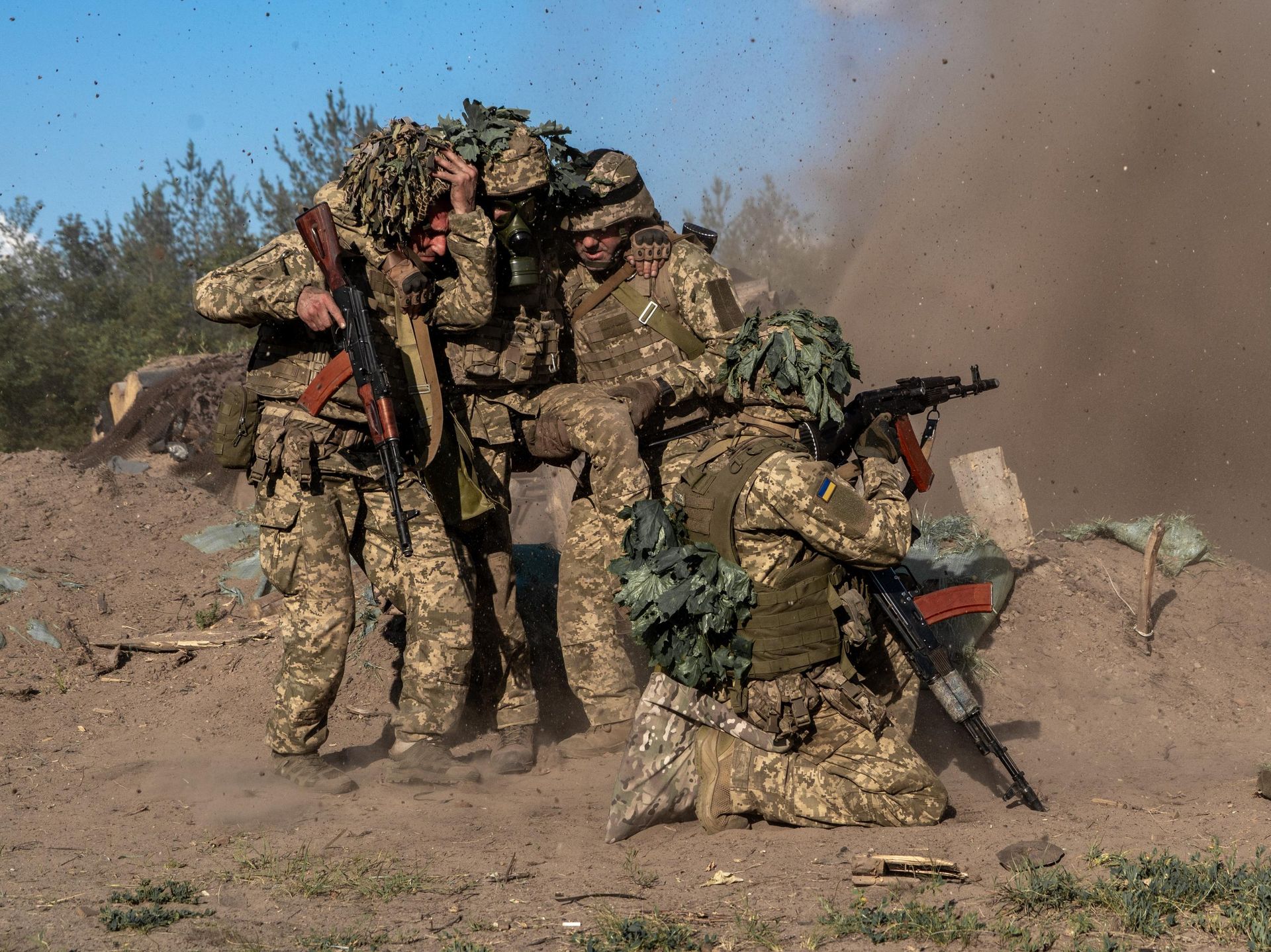 СВР: наркокартели платили властям Украины за подготовку боевиков в ВСУ