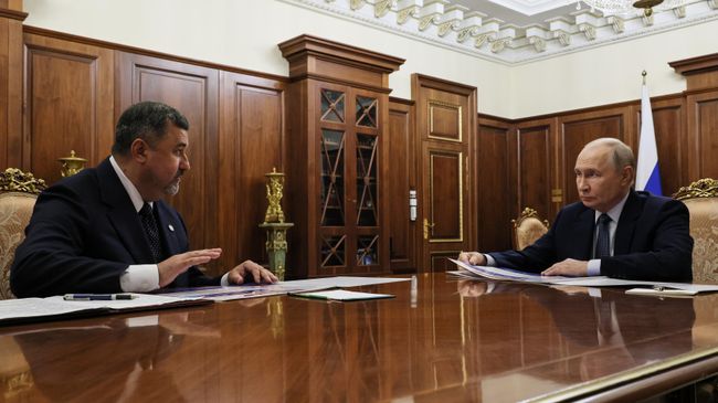 Президент РФ Владимир Путин и временно исполняющий обязанности главы Республики Дагестан Фёдор Щукин во время встречи в Москве. 7 сентября 2026