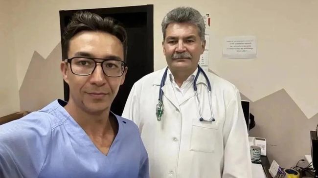 Врачи из Башкирии, спасшие пассажира, потерявшего сознание в самолете