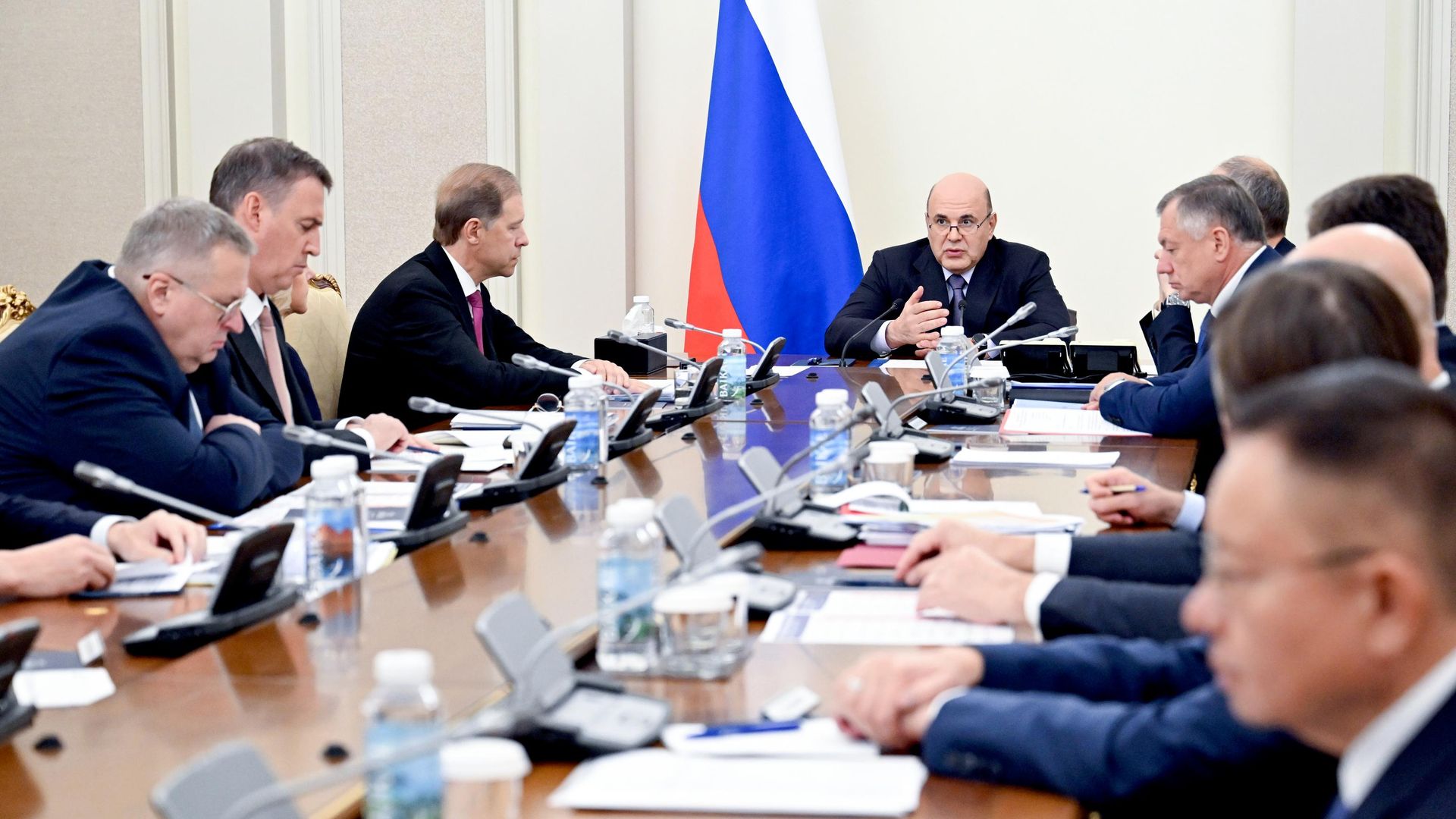 Председатель правительства РФ Михаил Мишустин проводит оперативное совещание с вице-премьерами РФ Председатель правительства РФ Михаил Мишустин проводит оперативное совещание с вице-премьерами РФ - РИА Новости, 1920, 07.09.2026