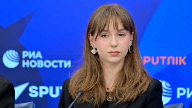 Студентка 1 курса РГГУ, успешно сдавшая ЕГЭ по литературе на 100 баллов, Алиса Клеянова